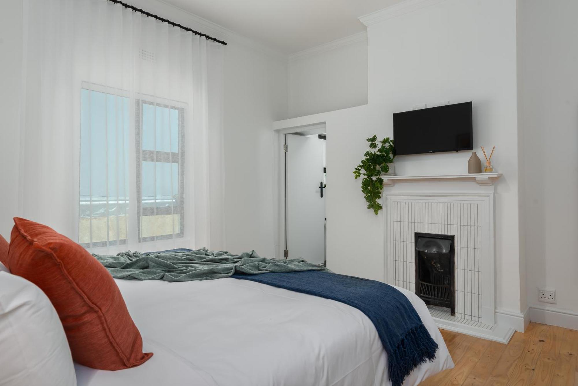 Neighbourgood Hill Hotel Cape Town Room photo